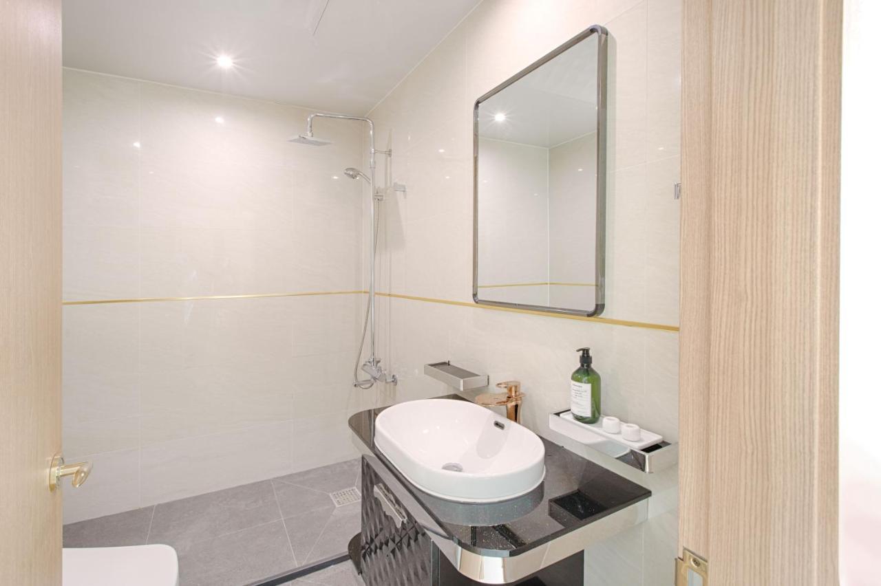 Union Hotel Seoul Bagian luar foto