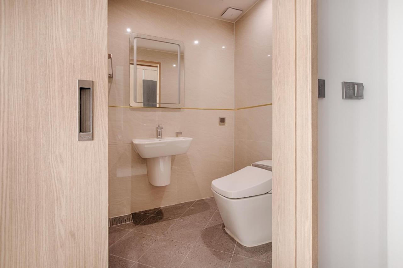 Union Hotel Seoul Bagian luar foto