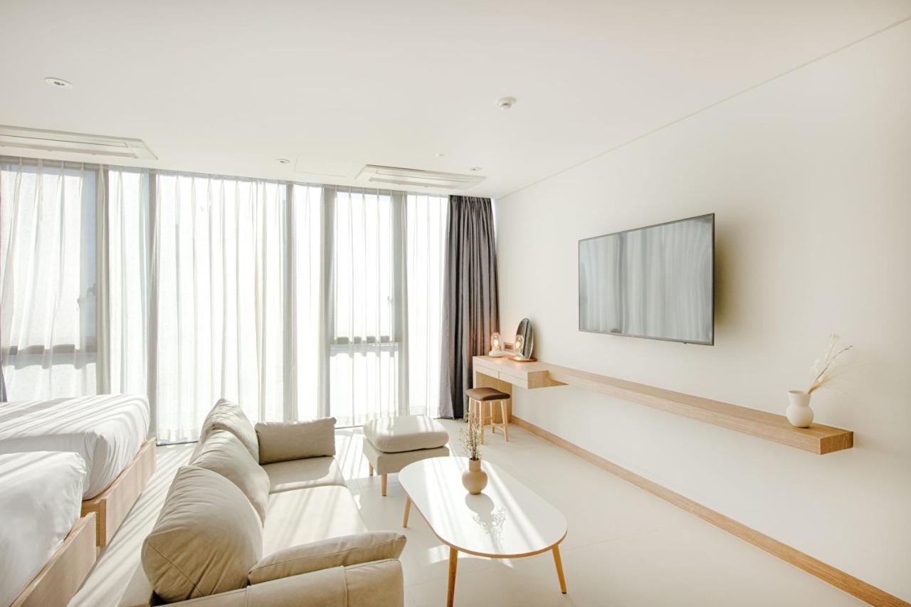 Union Hotel Seoul Bagian luar foto