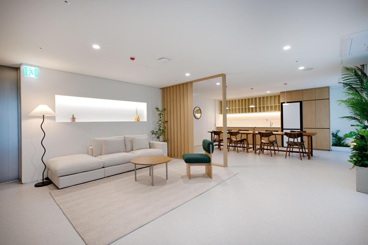 Union Hotel Seoul Bagian luar foto