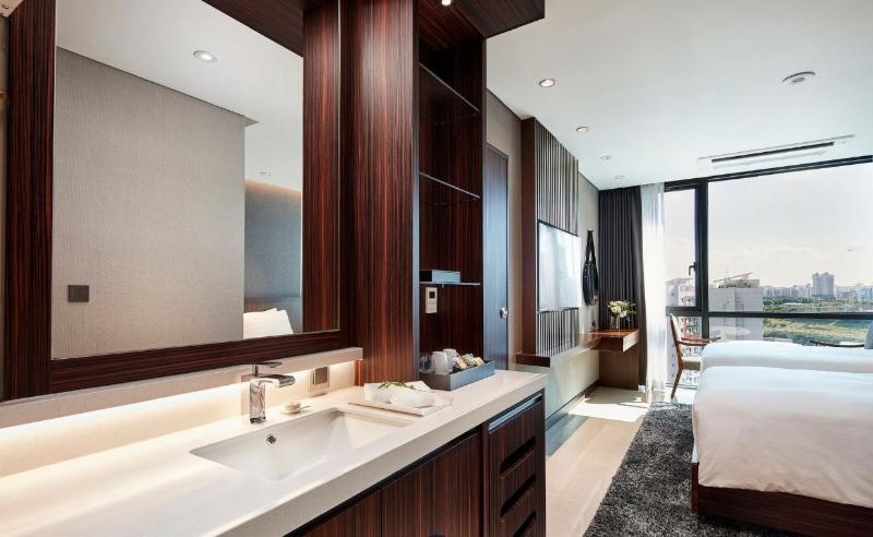 Union Hotel Seoul Bagian luar foto